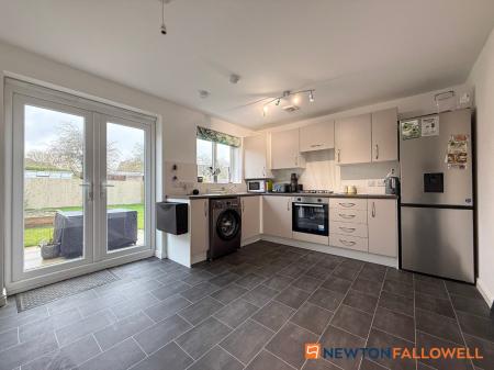 3 bedroom Semi-detached house for sale in Sir Brian Way, Bilsthorpe