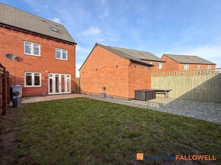 4 bedroom Semi-detached house for sale in Flaxley Lane, Middlebeck, Newark