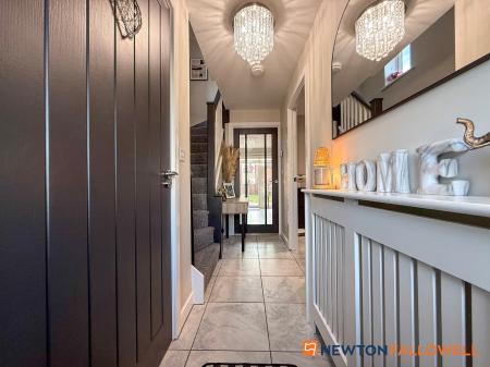 4 bedroom Semi-detached house for sale in Flaxley Lane, Middlebeck, Newark