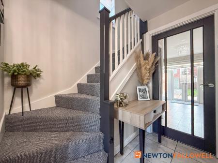 4 bedroom Semi-detached house for sale in Flaxley Lane, Middlebeck, Newark