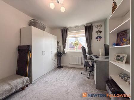 4 bedroom Semi-detached house for sale in Flaxley Lane, Middlebeck, Newark