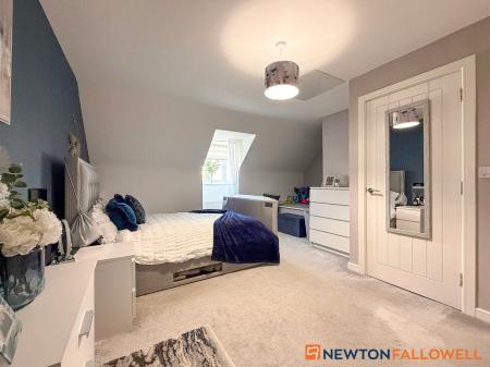 4 bedroom Semi-detached house for sale in Flaxley Lane, Middlebeck, Newark