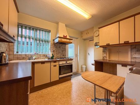 3 bedroom Detached bungalow for sale in Brockton Avenue, Farndon