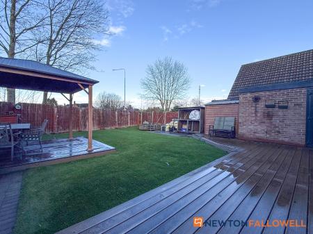 3 bedroom Detached house for sale in Whomsley Close, Newark