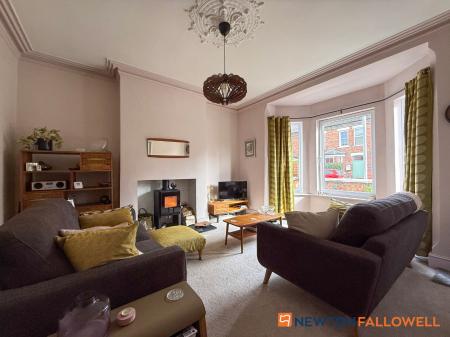 4 bedroom End of terrace house for sale in Harcourt Street, Newark