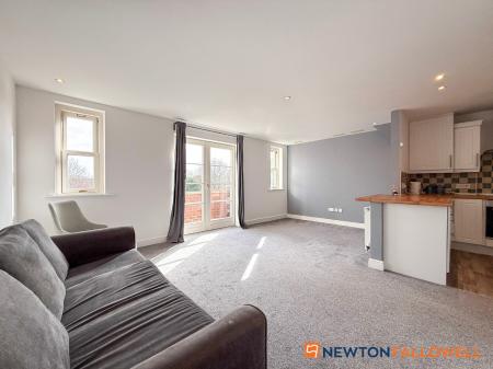 2 bedroom Flat for sale in Guildhall Street, Newark