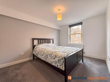 2 bedroom Flat for sale in Guildhall Street, Newark