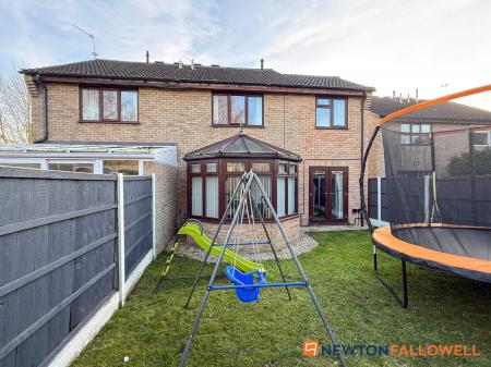 3 bedroom Semi-detached house for sale in Birch Road, Balderton