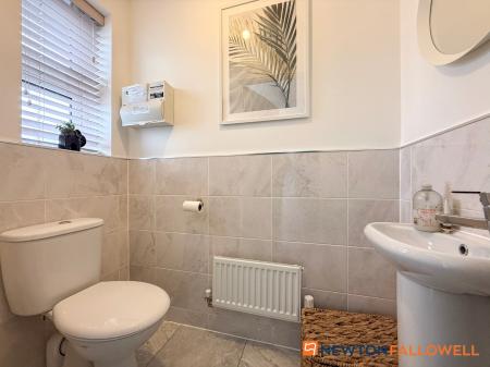 4 bedroom Semi-detached house for sale in Flaxley Lane, Middlebeck, Newark