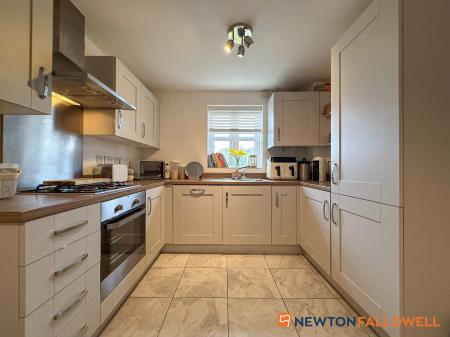 4 bedroom Semi-detached house for sale in Flaxley Lane, Middlebeck, Newark