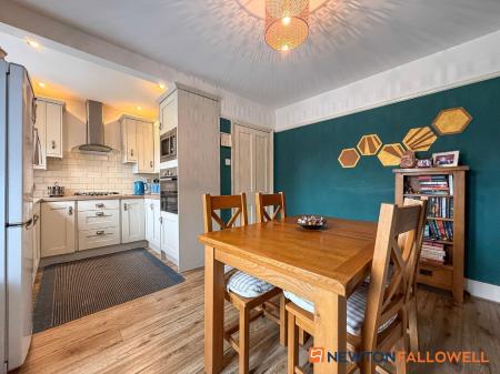 3 bedroom Semi-detached house for sale in Smith Street, Newark