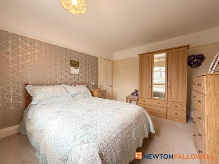 3 bedroom Semi-detached house for sale in Smith Street, Newark
