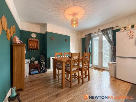 3 bedroom Semi-detached house for sale in Smith Street, Newark