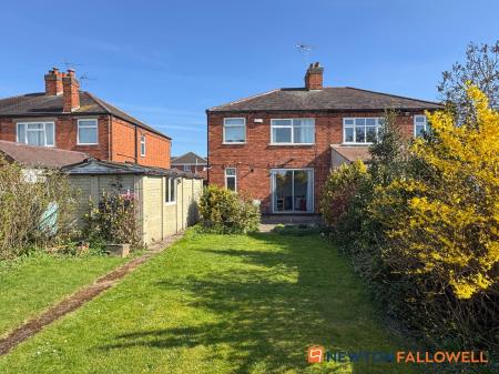 3 bedroom Semi-detached house for sale in Windsor Avenue, Newark