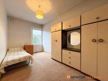 2 bedroom Terraced House for sale in Newton Street, Newark