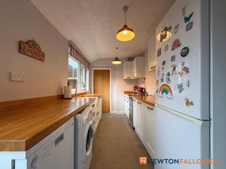 2 bedroom Terraced House for sale in Newton Street, Newark
