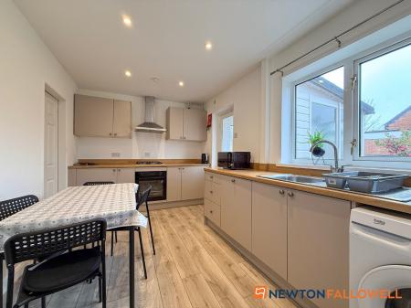 2 bedroom Semi-detached house for sale in Brittania Court, Newark