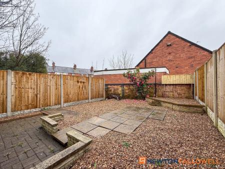 2 bedroom Semi-detached house for sale in Brittania Court, Newark