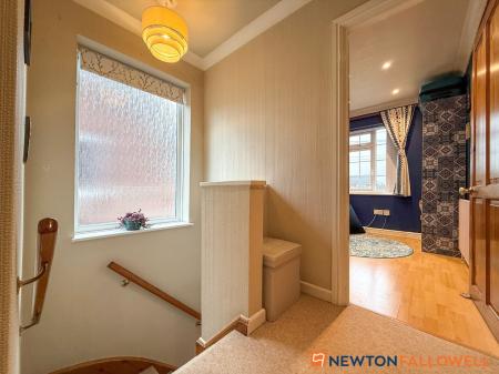 3 bedroom Semi-detached house for sale in Winthorpe Road, Newark