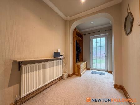 3 bedroom Semi-detached house for sale in Winthorpe Road, Newark