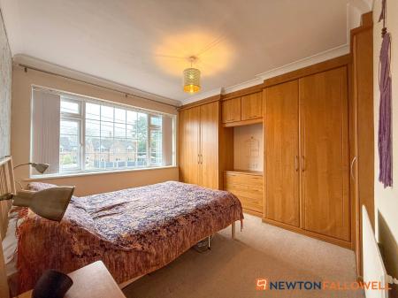 3 bedroom Semi-detached house for sale in Winthorpe Road, Newark