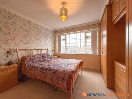 3 bedroom Semi-detached house for sale in Winthorpe Road, Newark