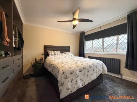 4 bedroom Detached house for sale in Norman Avenue, Newark