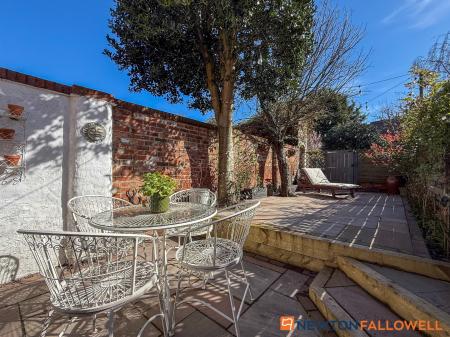 3 bedroom Town house for sale in Mill Gate, Newark