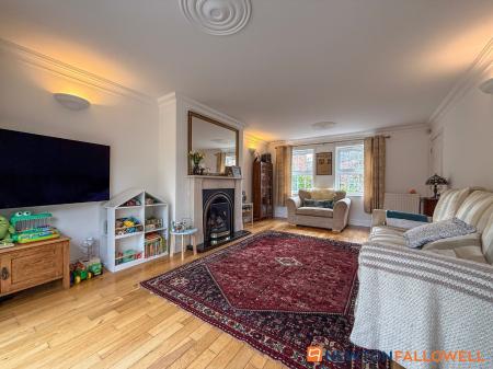 5 bedroom Detached house for sale in Bells Court, Carlton-le-Moorland