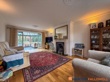 5 bedroom Detached house for sale in Bells Court, Carlton-le-Moorland