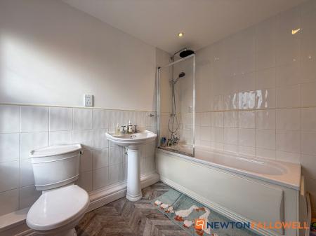 5 bedroom Detached house for sale in Bells Court, Carlton-le-Moorland