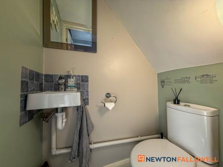 3 bedroom Semi-detached house for sale in Bowbridge Road, Newark