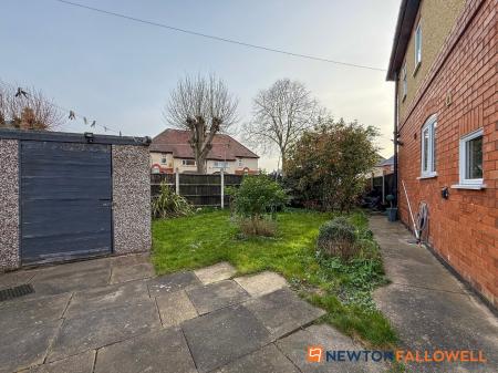 3 bedroom Semi-detached house for sale in Bowbridge Road, Newark