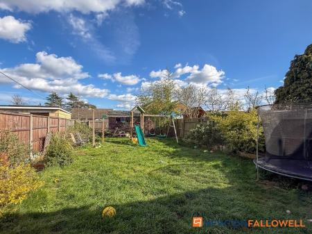 3 bedroom Semi-detached house for sale in Trinity Road, Newark