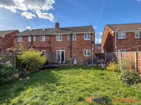 3 bedroom Semi-detached house for sale in Trinity Road, Newark