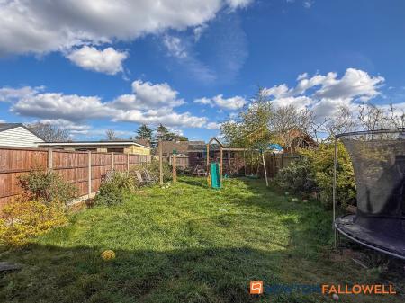 3 bedroom Semi-detached house for sale in Trinity Road, Newark