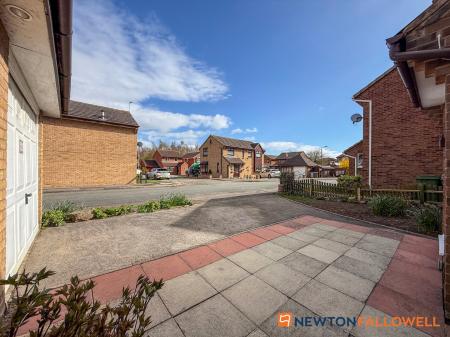 3 bedroom Detached house for sale in Ringrose Close, Newark