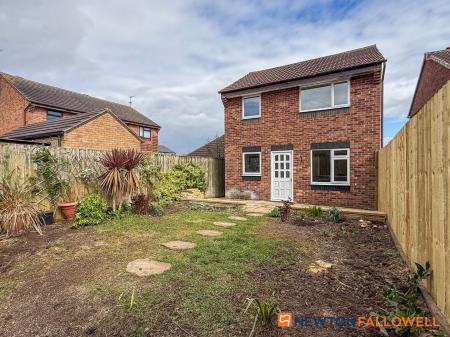 3 bedroom Detached house for sale in Ringrose Close, Newark