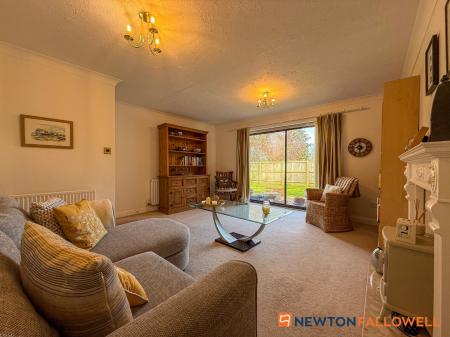 3 bedroom Detached bungalow for sale in Manor Drive, Long Bennington