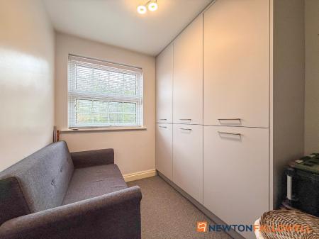 4 bedroom Semi-detached house for sale in Skayman Fields, Carlton-le-Moorland