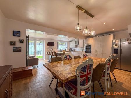 4 bedroom Semi-detached house for sale in Skayman Fields, Carlton-le-Moorland