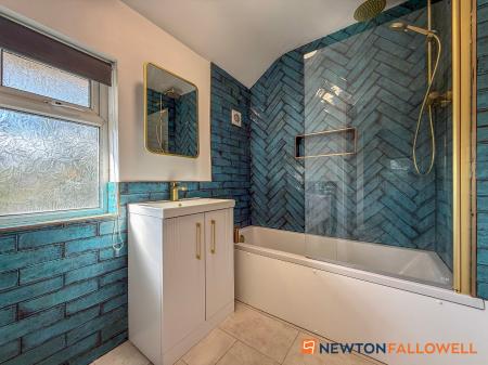 3 bedroom End of terrace house for sale in Stafford Avenue, Balderton