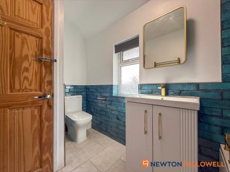 3 bedroom End of terrace house for sale in Stafford Avenue, Balderton