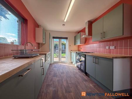 3 bedroom End of terrace house for sale in Stafford Avenue, Balderton