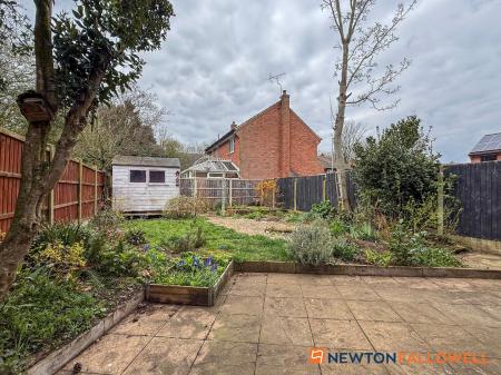 3 bedroom Semi-detached house for sale in The Grange, North Muskham