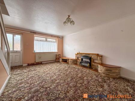 2 bedroom Semi-detached house for sale in Pelham Close, Newark