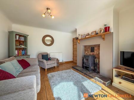 3 bedroom Semi-detached house for sale in Stragglethorpe Lane, Stragglethorpe