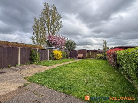 3 bedroom End of terrace house for sale in Mercia Road, Newark