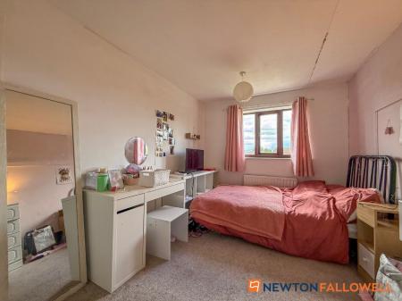 4 bedroom Detached house for sale in Hine Avenue, Newark