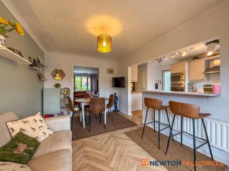 4 bedroom Detached house for sale in Hine Avenue, Newark